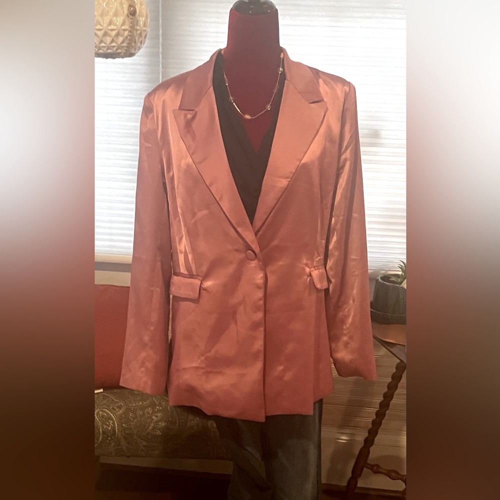 Women’s Blush Color Satin Blazer (XL)